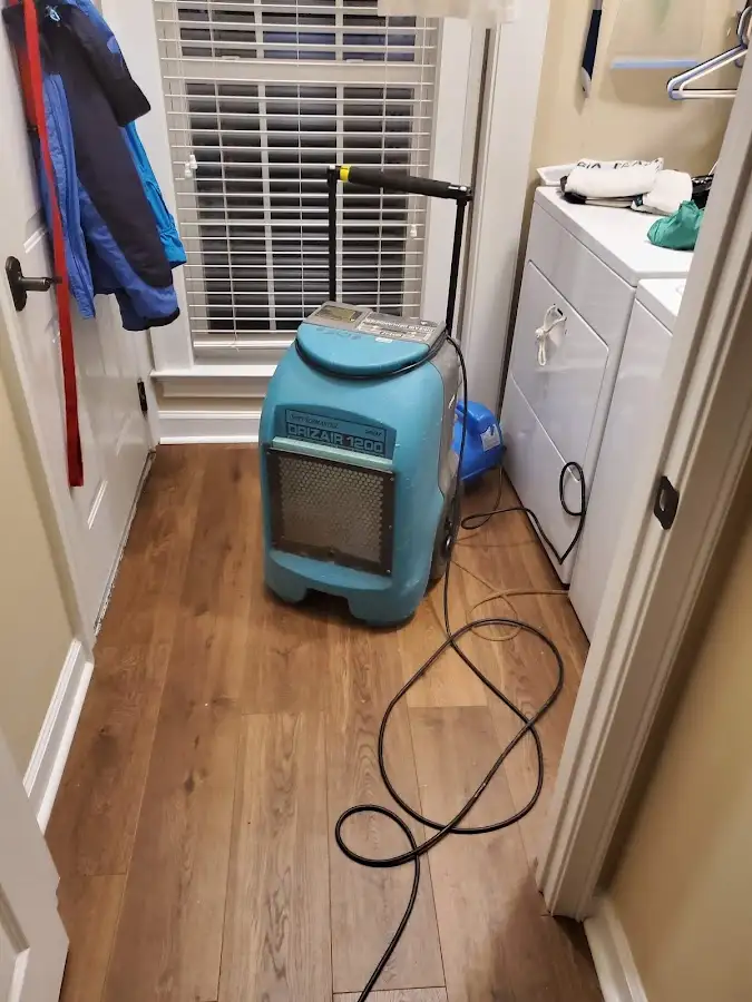 Commercial dehumidifier deployed for Crawl Space Restoration in Port Huron
